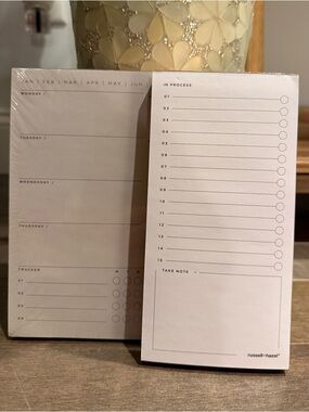 Russell+Hazel White Numbered Checklist Notepad